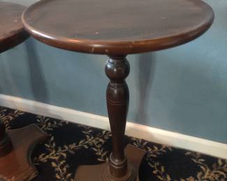 Pie crust side table