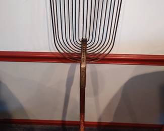 Coal or potato shovel