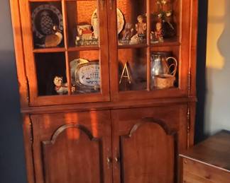 (2) of (2) matching cabinets in the back family room