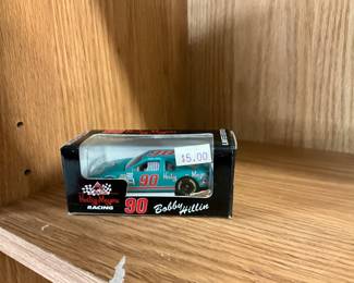 Revell Monogram Heilig Meyers 19994 Limited Edition #90 Bobby Hillin Diecast Car - Toy