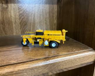 Toy - ERTL Ag Chem Terra Gator Air Spreader/Sprayer