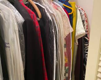 Ladies clothing - sizes 6-10 & up to 2X