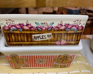 2 extra containers - kitchen