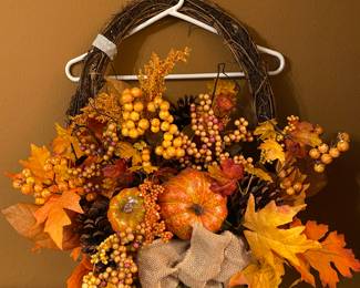 Fall display for door