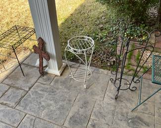 Outside - Flower holders & metal table