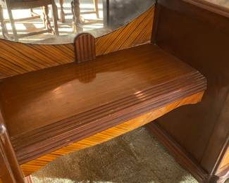 Middle section of dresser