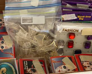 Mardi Gras items