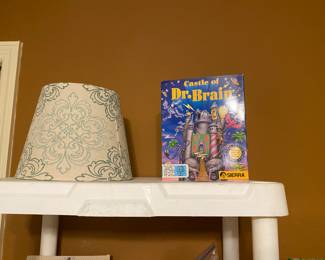 Toys  & lampshad