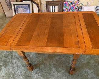 Table with pull outs