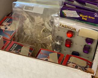 Mardi Gras items