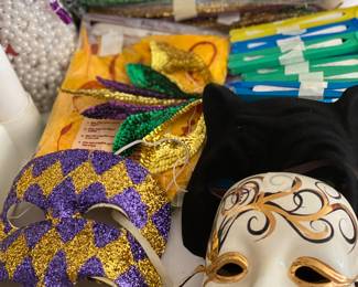Mardi Gras items