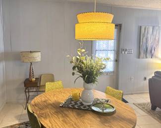 Dinning Room Table With Chairs