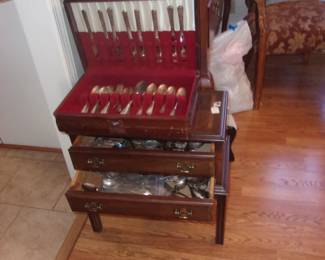 Flatware in Case, Other Flatware