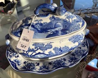 Bombay Tureen Set