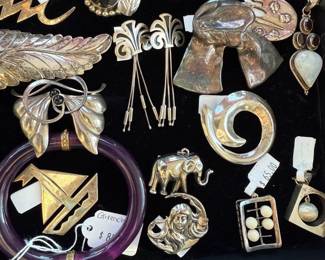 Assorted Brooches