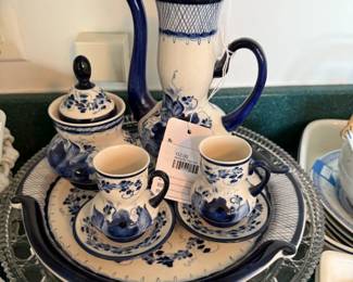 Bomoba Tea Set