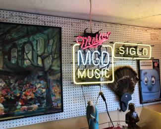2 neon signs