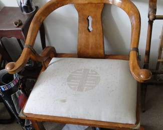 Oriental style chair