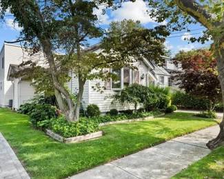 CEDARHURST ESTATE SALE