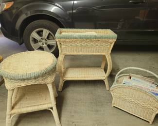 mom wicker 3 pc set