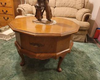 mom office coffee table