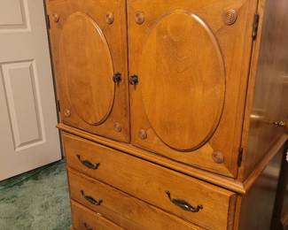 mom spare room chest drawers