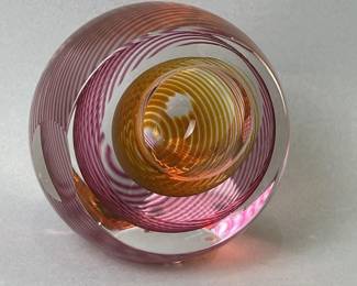 Lot 11 | Vintage Michael David & Kit Karbler Paperweight
