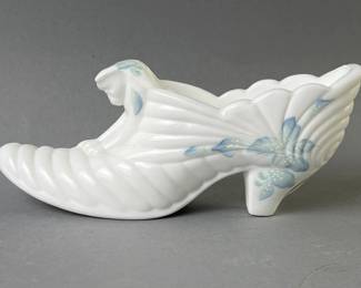 Lot 97 | Fenton Milk Glass Hand Painted Cat Slipper
