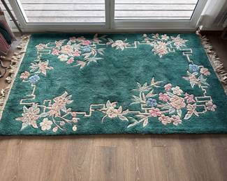 Peking 100% wool pile rug
3ft x 8 in x 6ft