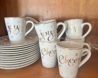 Hausenware by Lyn Dillin Christmas Dish Set - Set of 5 Coffee Mugs, 12 Bread & Butter Plates