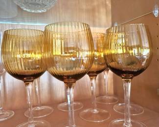 Set of 8 Amber Optic Ridge Balloon Wine Glasses