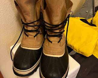 Sorel Caribou Women's Waterproof Snow Boots