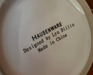 Hausenware by Lyn Dillin Christmas Dish Set - Set of 5 Coffee Mugs, 12 Bread & Butter Plates