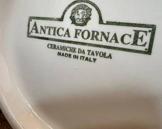 Antica Fornace Serving Bowl with Tulip Pattern
