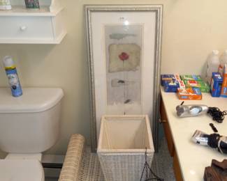 Items Located In The 1st Bedroom Bathroom
