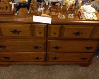 Items Located In The 3rd Bedroom