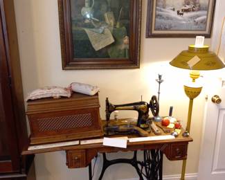 Items Located In The 2nd Bedroom