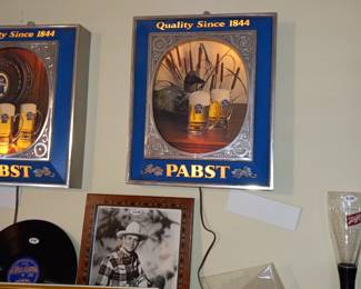 Items Located In The 1st Bedroom ( Vintage Beer Room)