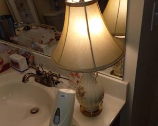 Items Located In The 1st Bedroom Bathroom