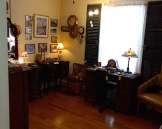 Items Located In The 2nd Bedroom