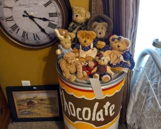 Items Located In The 3rd Bedroom