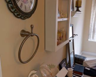 Items Located In The 1st Bedroom Bathroom