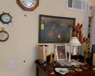 Items Located In The 2nd Bedroom