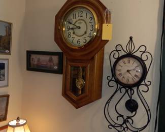 Items Located In The 2nd Bedroom