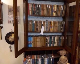 Items Located In The Dining Room