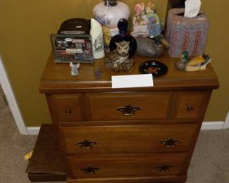 Items Located In The 3rd Bedroom