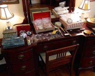 Items Located In The 2nd Bedroom