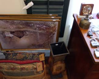 Items Located In The 2nd Bedroom