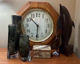 Quartz Clock With Wooden Dolphins And Vases