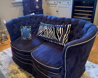 Microfibre settee